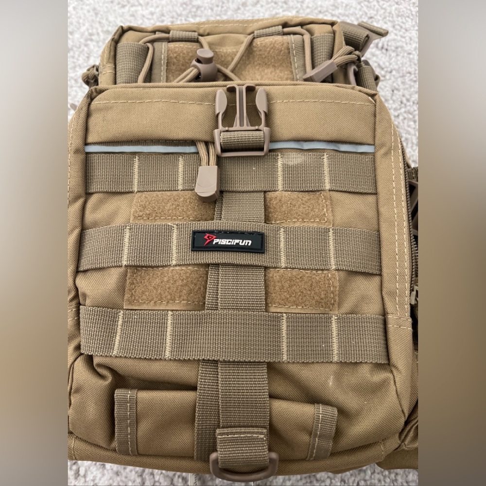 Piscifun Fishing bag NWOT